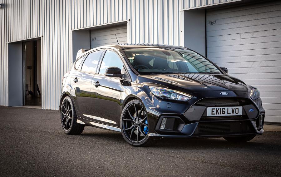  Ford Focus RS 2016 года  (UK) (фото 32 из 43)
